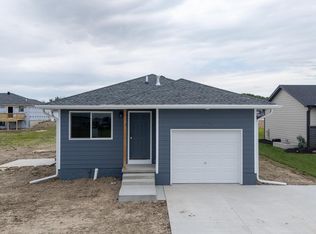 7725 Gulls Way, Lincoln, NE 68514
