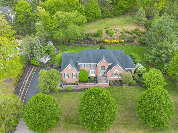 51 Nicole Dr, Denville, NJ 07834