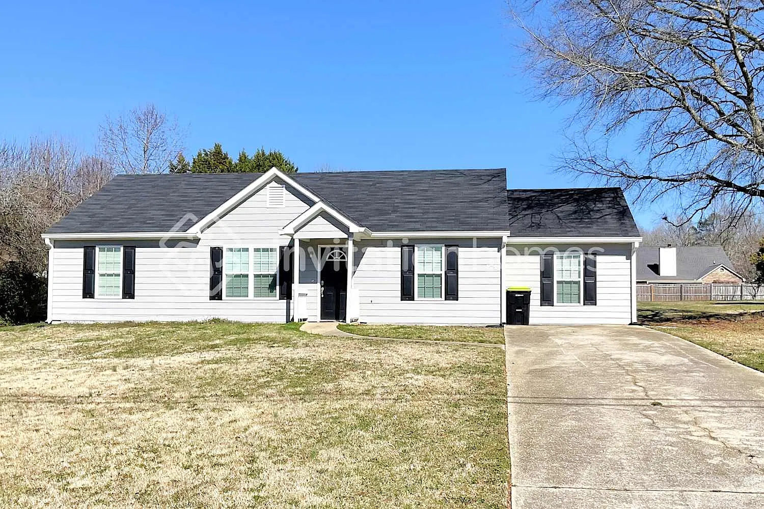 452 Linda Ln Powder Springs, GA 30127 — Photo 1