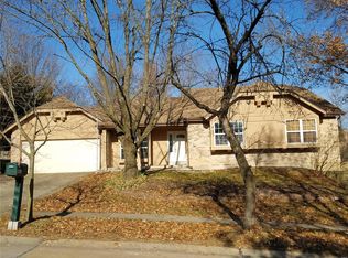 16843 Babler View Dr, Ballwin, MO 63011