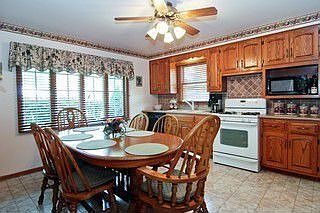 Kitchen / Breakfast Room
