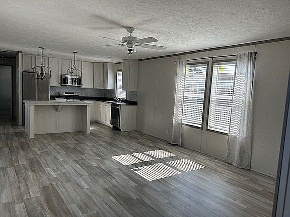 2nd image of 404 Silver Sand Dr