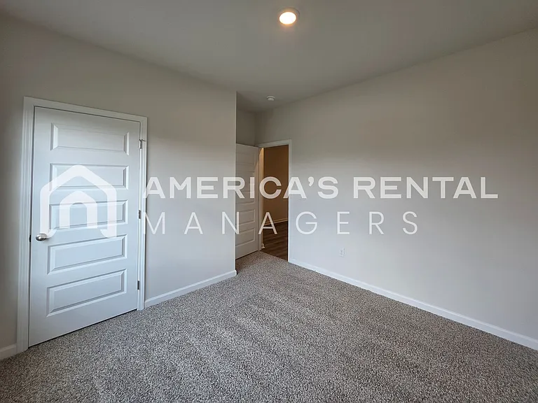 177 Keller Dr — Photo 10