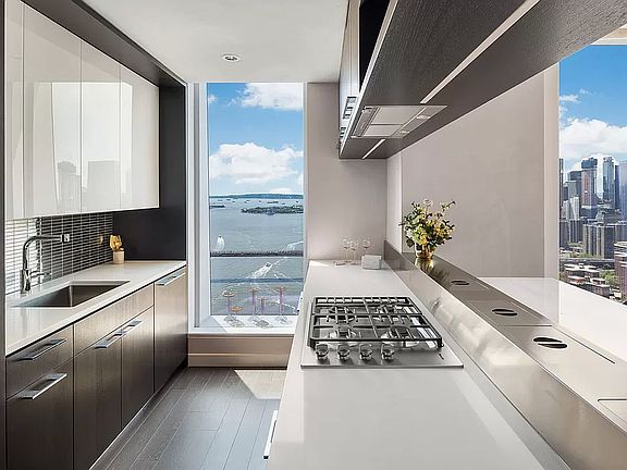 2nd image of 252 South St #43G