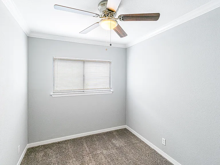 4334 Hickory Hill Dr — Photo 17