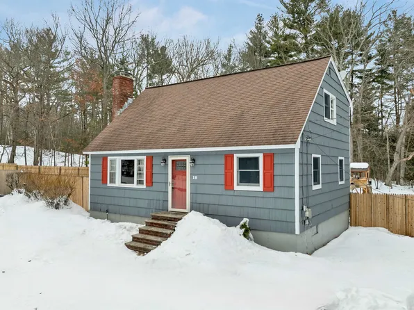 18 Ridgecrest Drive, Hudson, NH 03051