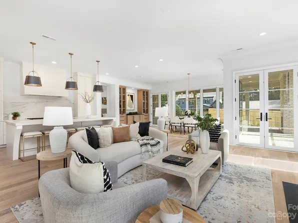 1320 Heather Ln, Charlotte, NC 28209