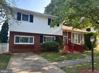 5911 Folkstone Rd, Bethesda, MD 20817