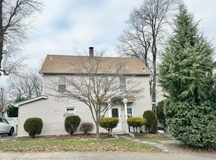126 Irving St, Leonia, NJ 07605