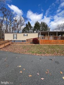 808 Holly Dr, Green Lane, PA, 18054