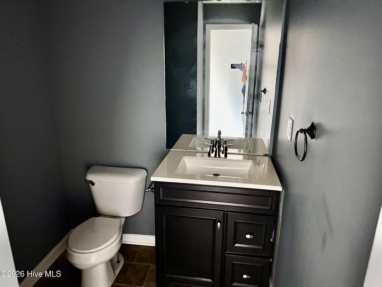 1205 Cross Creek Cir #B6 — Photo 9