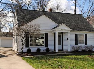 27005 E Oviatt Rd, Bay Village, OH 44140