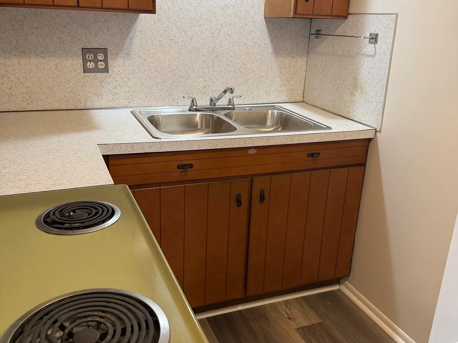 1 bed, 700 sqft, $900 — Photo 4