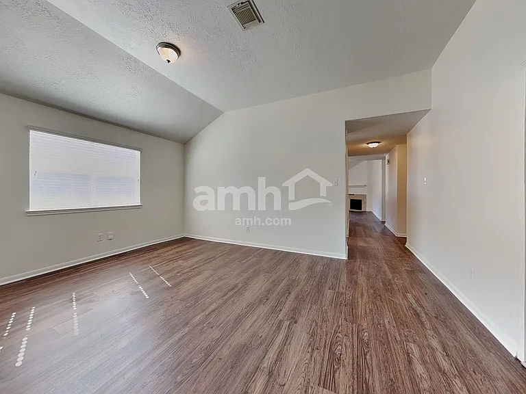 32007 Annice Ln — Photo 8