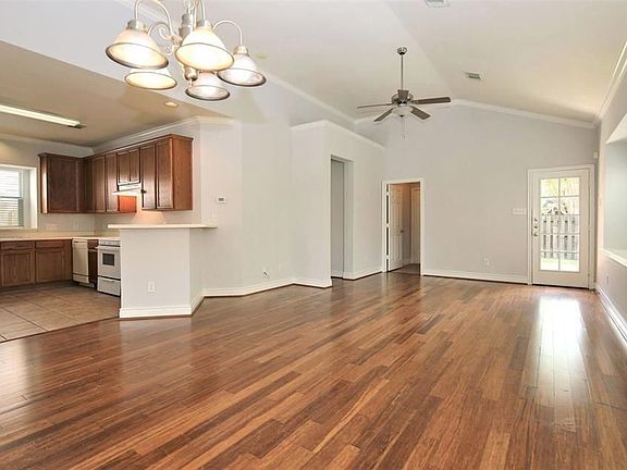 5th image of 14435 Summer Garden Dr