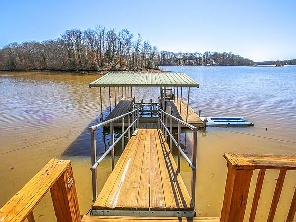 4th image of 117 Hickory Hill Dr