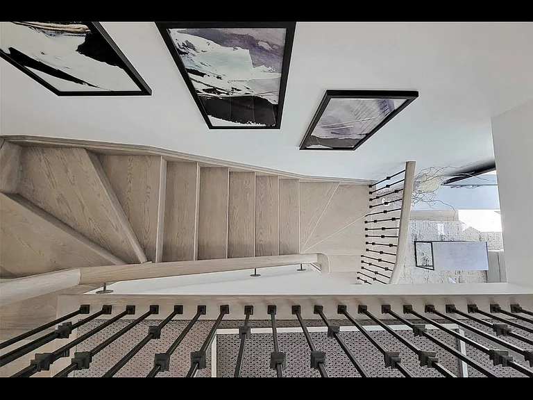 14 Hearne St E — Photo 20
