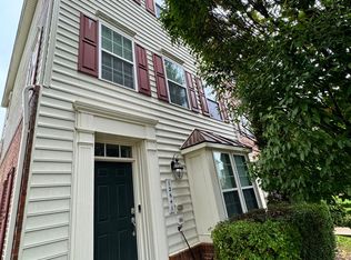 12641 Terranova Ln, Woodbridge, VA 22192