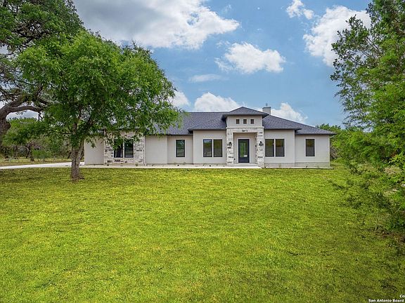 2nd image of 293 Vaquero Dr