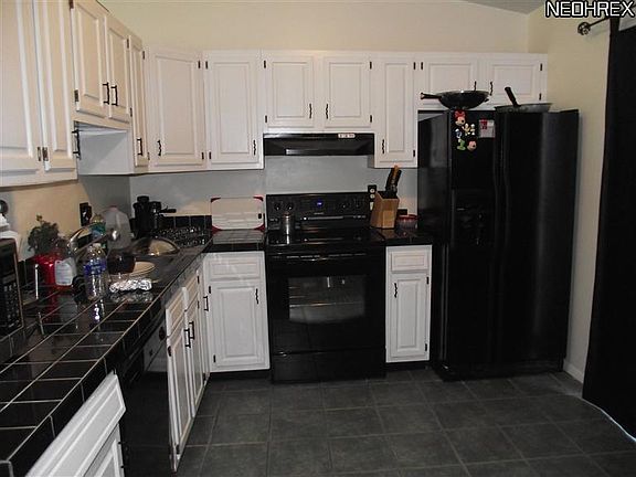 5th image of 8899 Summerset Ln #113