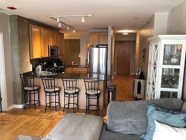 1st image of 1212 N Wells St APT 602