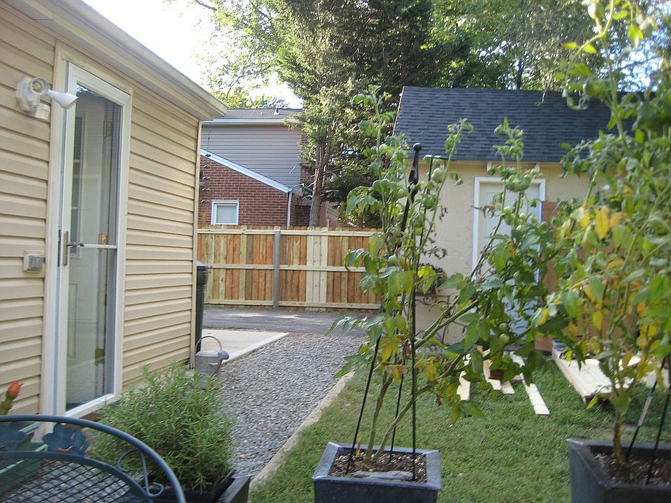1st image of 1223 McKinley St