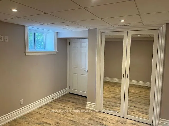 21 Flamingo Cres #1 — Photo 10
