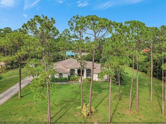 2nd image of 17315 Key Lime Boulevard