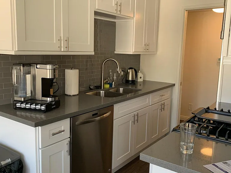 829 Euclid St #10 — Photo 5