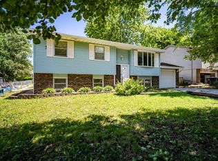 120 Ginger Creek Ct, Bloomington, IL 61704