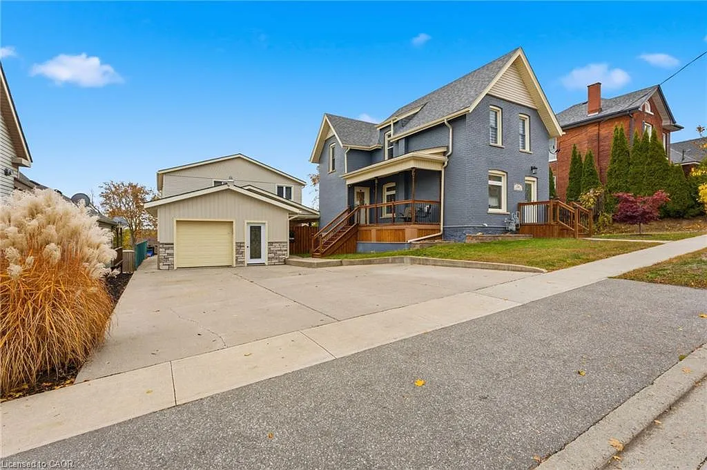 26 Terrace Hill St photo 1