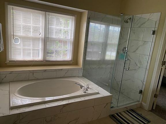 5th image of 7106 Big Woods Dr