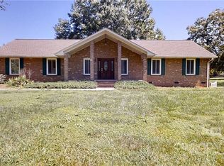 2825 Philadelphia Church Rd, Lincolnton, NC 28092