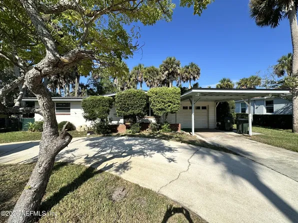 1070 E Coast Dr, Atlantic Beach, FL 32233