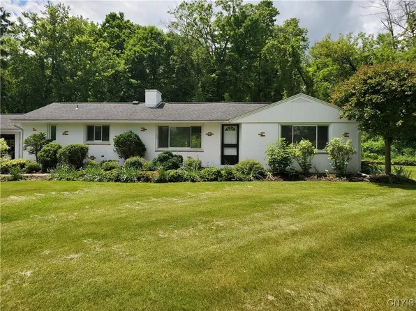 6108 E Seneca Tpke, Jamesville, NY 13078