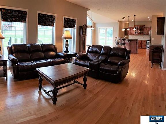 5th image of 7559 Ponderosa Dr
