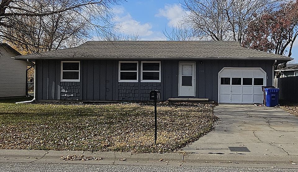 1st image of 1333 Oaklane St