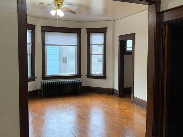 122 W 4th St #124C
