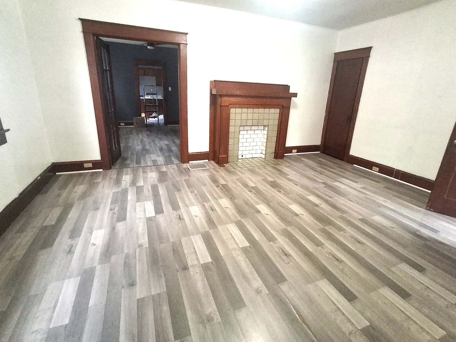 2 bed, 1200 sqft, $850 — Photo 2