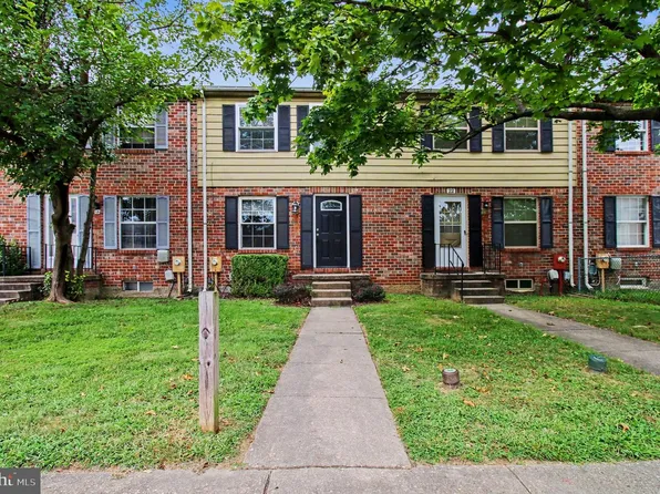 20 Lockett Ct, Baltimore, MD 21221