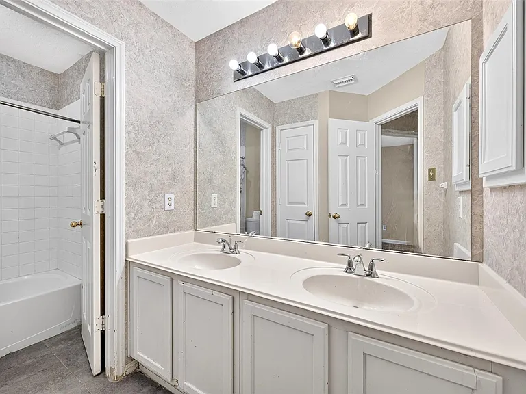 5814 Eldridge Glen Dr — Photo 27