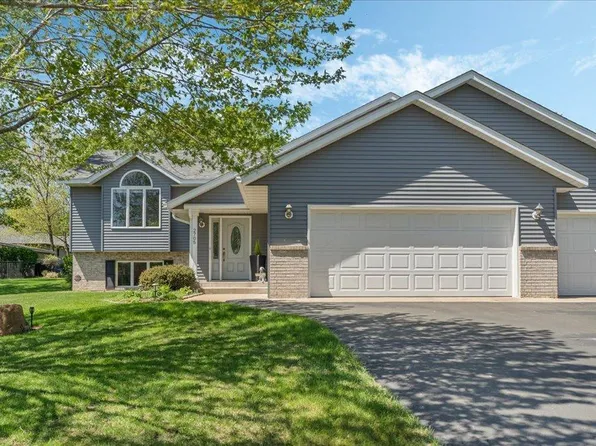 2705 Serenity Dr, Saint Cloud, MN 56301
