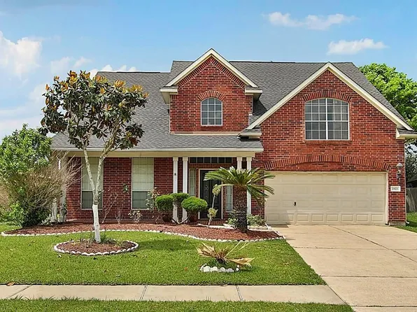 1923 Wellsley Ct, Sugar Land, TX 77498