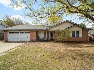 2426 W Oklahoma Pl, Tulsa, OK 74127