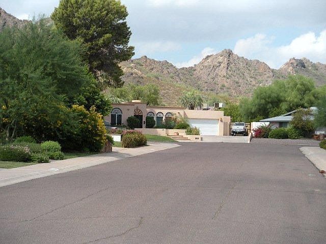 2nd image of 2550 E Cochise Rd
