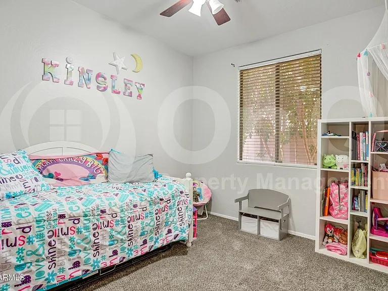 1674 E Aloe Pl — Photo 7