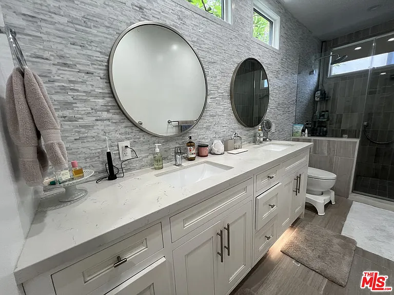3350 McLaughlin Ave — Photo 13