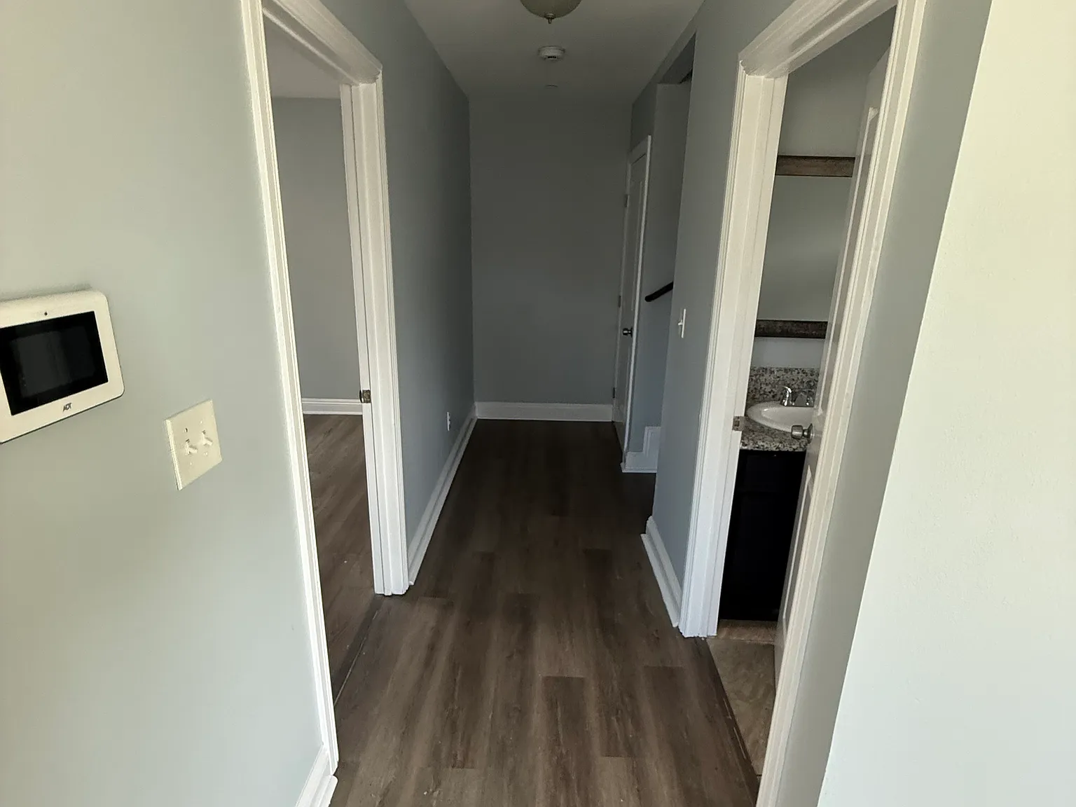 5 bed, 1700 sqft, $3,995 — Photo 4