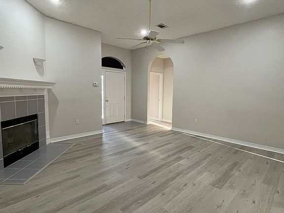 3rd image of 1187 Witshire Ct