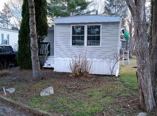 18 C Krzak Rd, North Kingstown, RI 02852